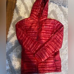 Women’s Patagonia Jacket (Medium)